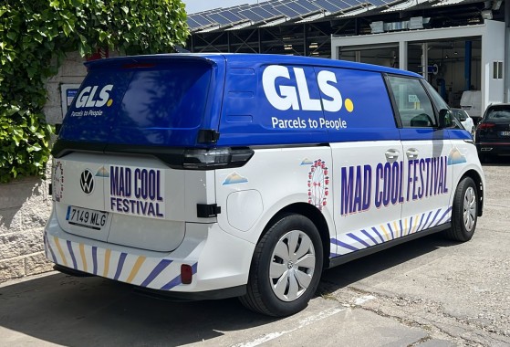Furgoneta de GLS personalizada para Mad Cool Festival 